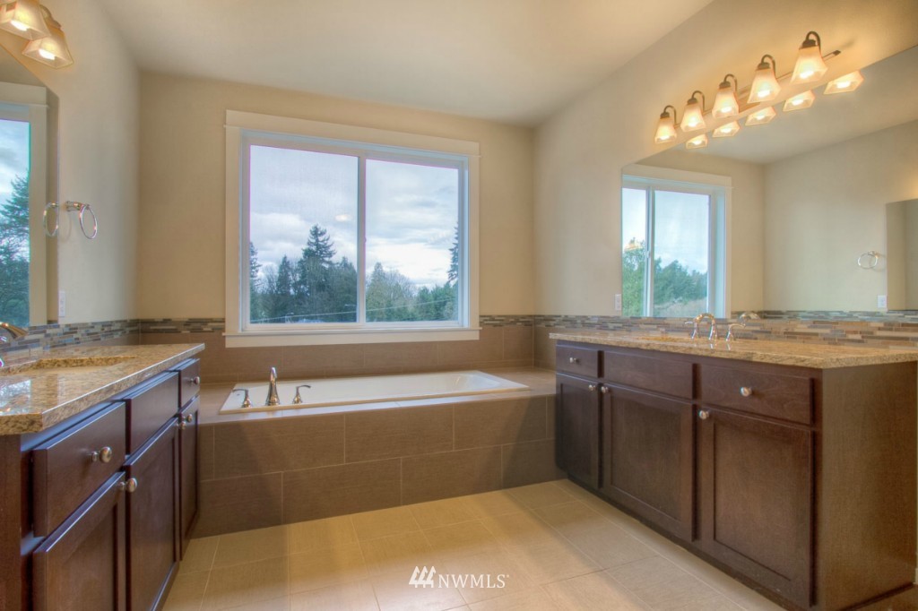 9930 Northeast 145th Street Bothell, WA 98011 - Photo 8 of 10