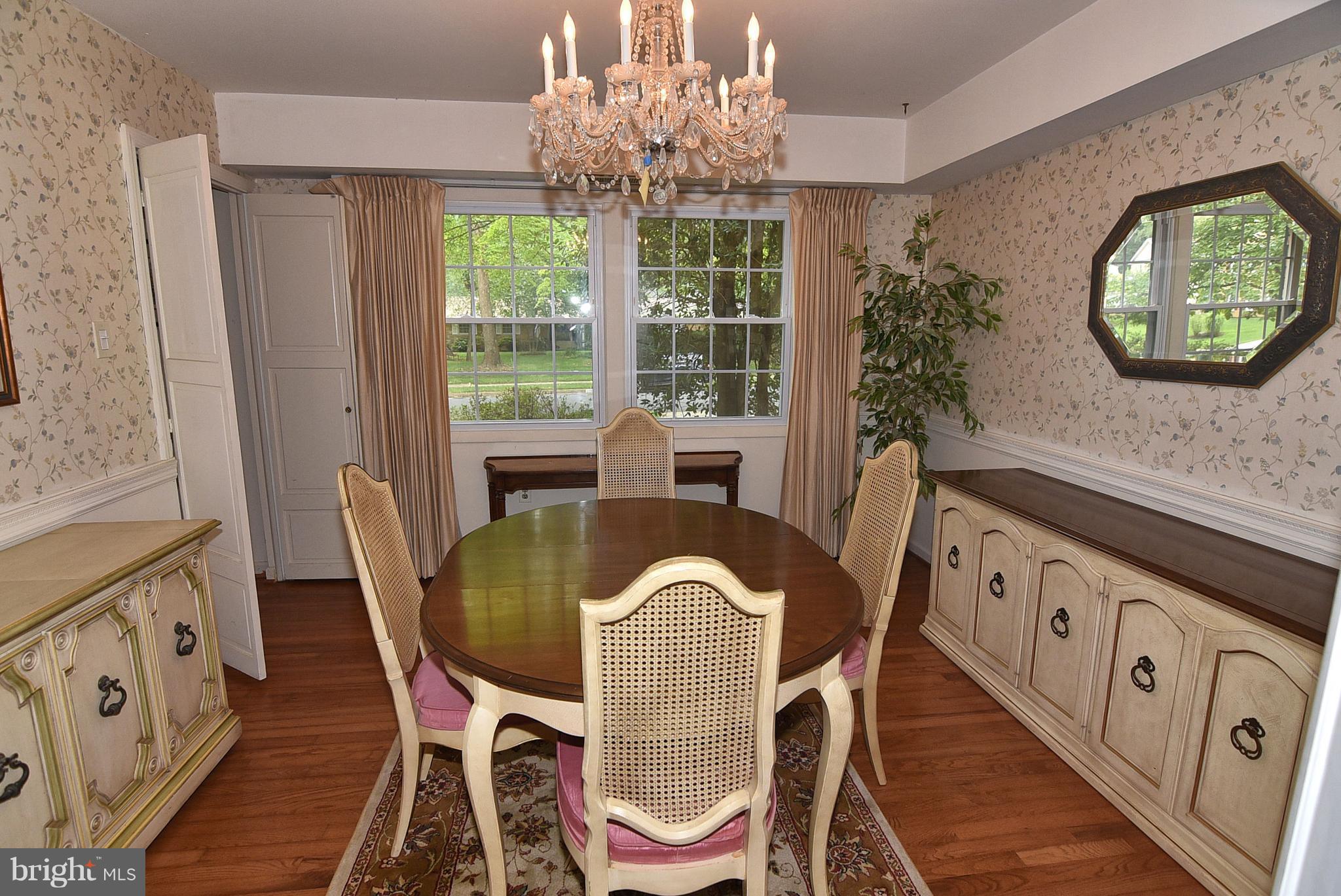 1795 Rochester Street Crofton, MD 21114 - Photo 16 of 29 Dining Room