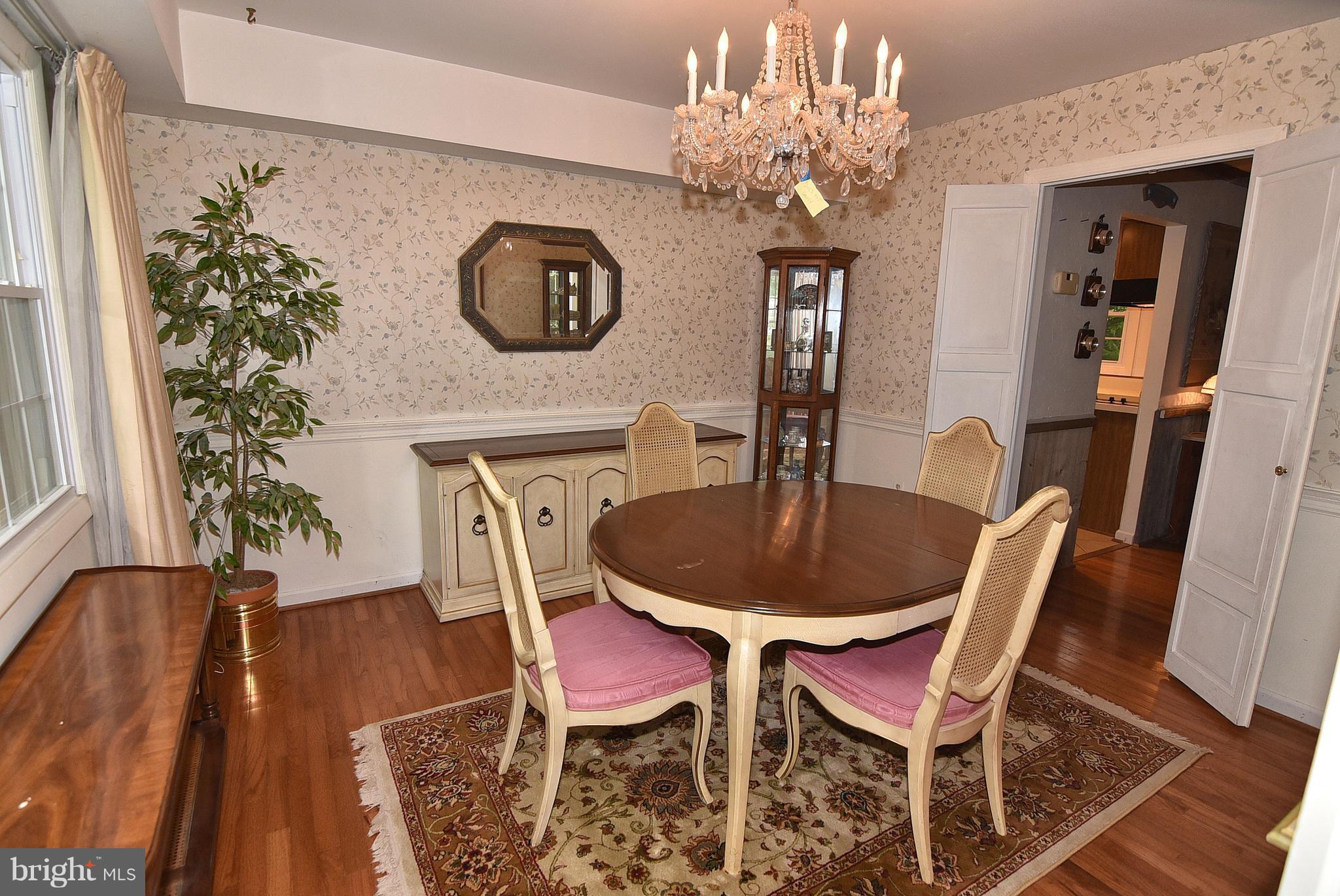 1795 Rochester Street Crofton, MD 21114 - Photo 17 of 29 Dining Room