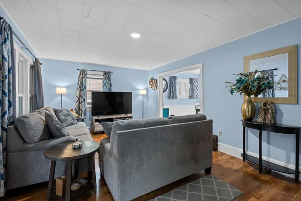 $239,900 | 726 West Summer Street, Appleton, WI 54914