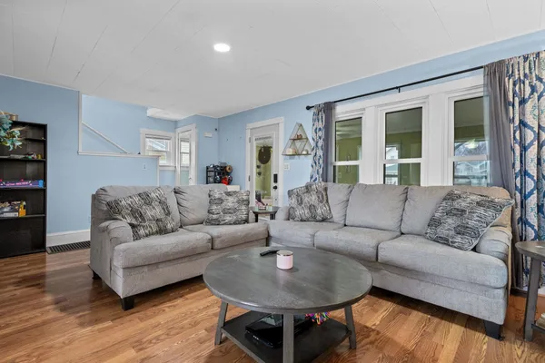 $239,900 | 726 West Summer Street, Appleton, WI 54914