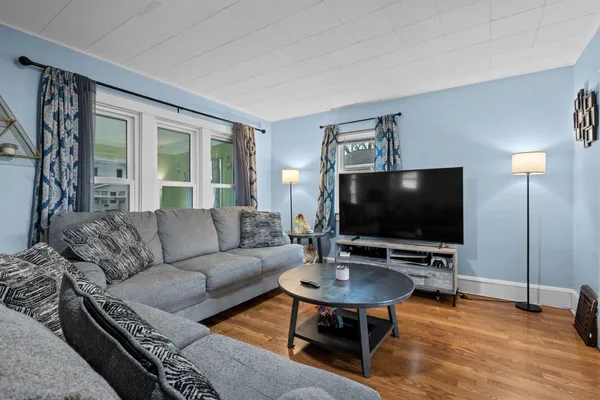 $239,900 | 726 West Summer Street, Appleton, WI 54914