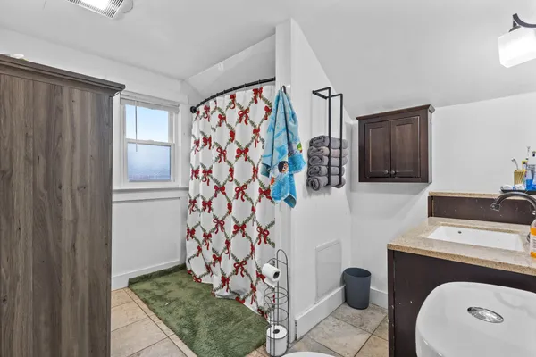 $239,900 | 726 West Summer Street, Appleton, WI 54914