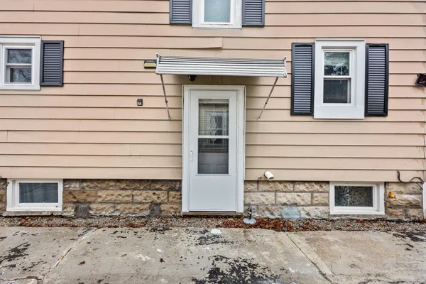 $239,900 | 726 West Summer Street, Appleton, WI 54914