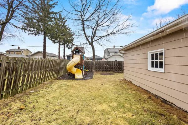 $239,900 | 726 West Summer Street, Appleton, WI 54914