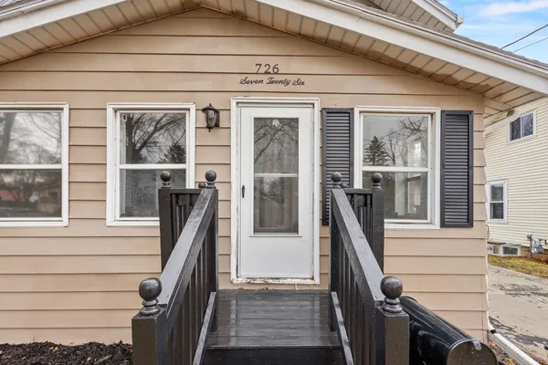 $239,900 | 726 West Summer Street, Appleton, WI 54914