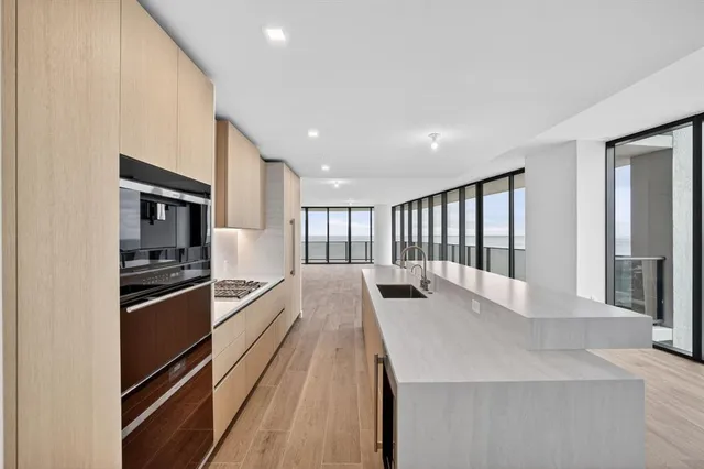 $4,699,000 | 900 North Ocean Boulevard, Unit 1401, Pompano Beach, FL 33062