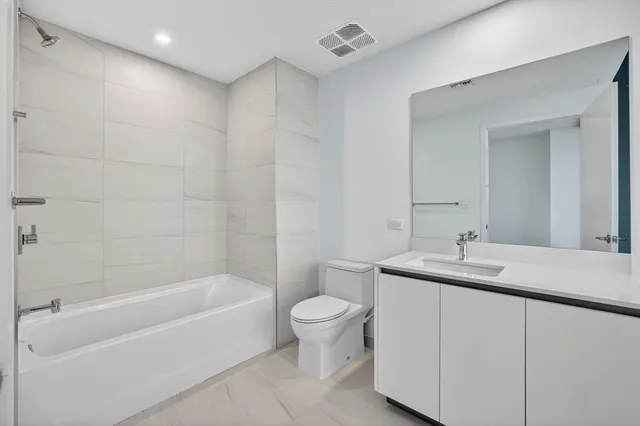 $4,699,000 | 900 North Ocean Boulevard, Unit 1401, Pompano Beach, FL 33062