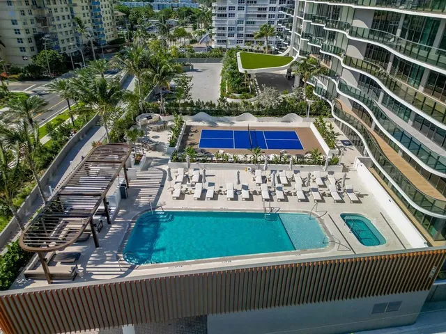 $4,699,000 | 900 North Ocean Boulevard, Unit 1401, Pompano Beach, FL 33062