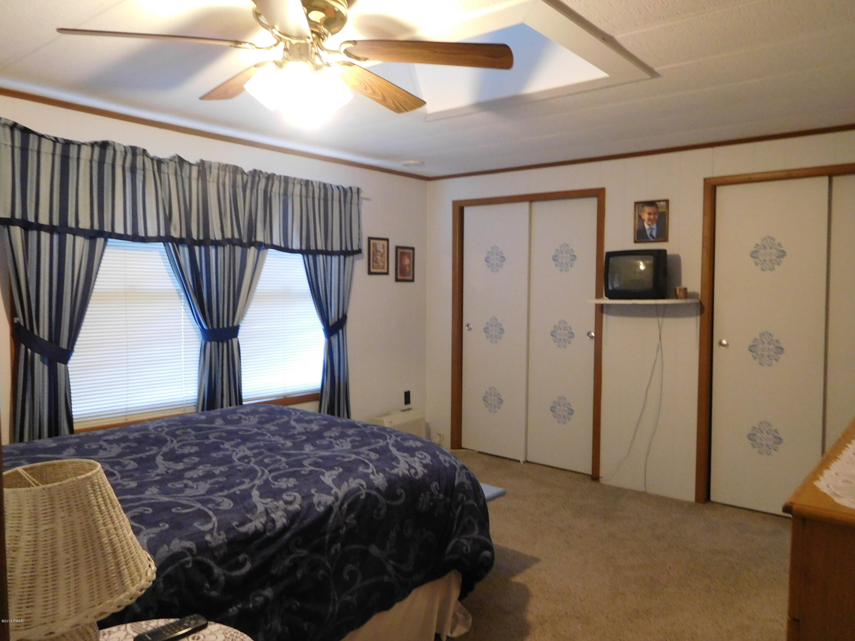 167 Brewster Road Dingmans Ferry, PA 18328 - Photo 14 of 31 Brewster Road (9)mst Bedroom
