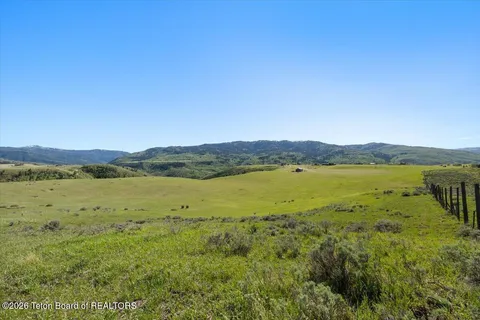 $2,250,000 | 7650 South Squaw Creek Road, Jackson, WY 83001