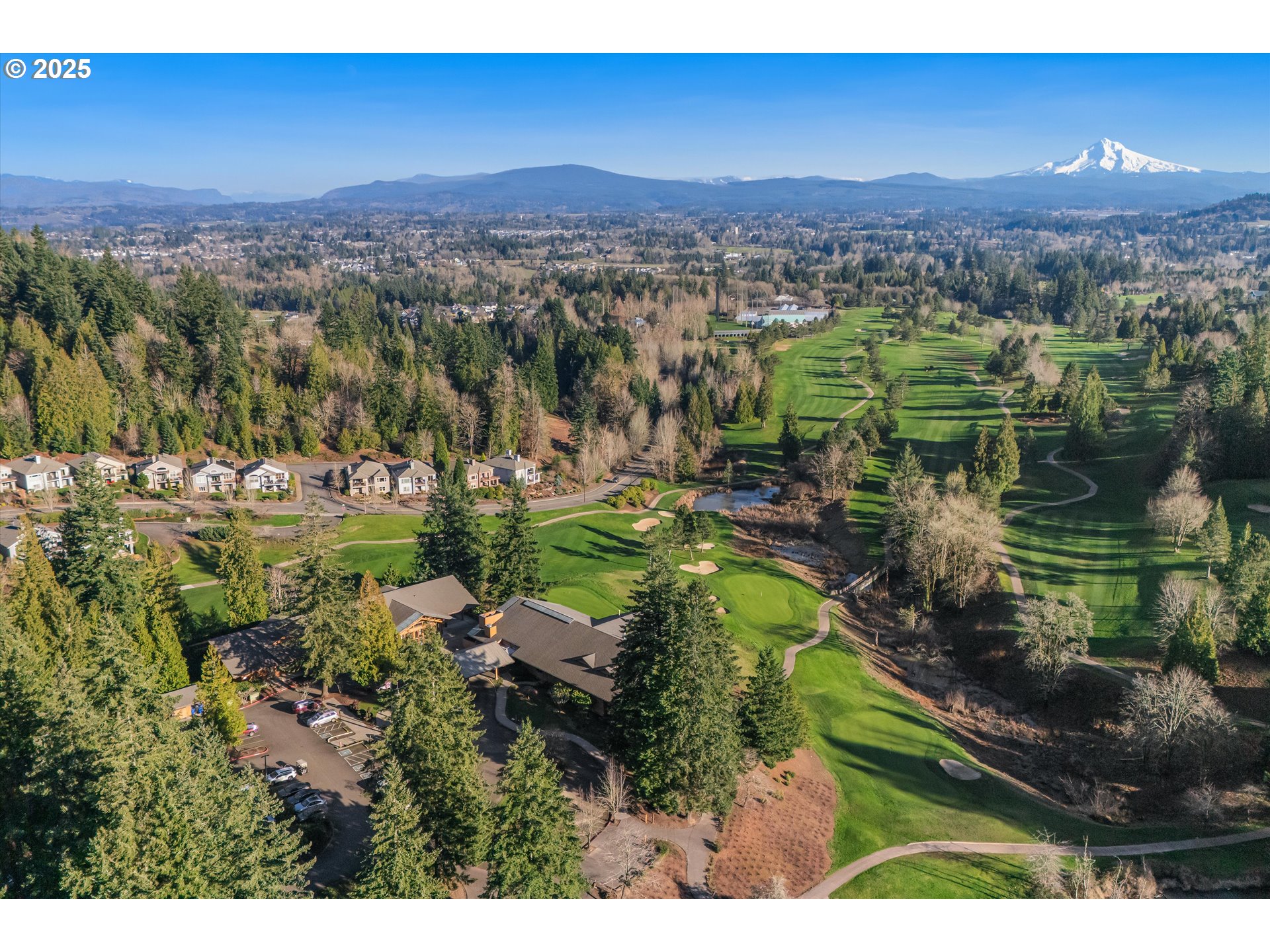 632 Southeast 38th Drive Gresham, OR 97080 - Photo 12 of 46 a view of a city with mountains in the background
