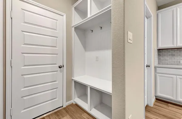 $2,600 | 16104 Oregon Oak Drive, Houston, TX 77084