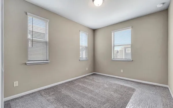 $2,600 | 16104 Oregon Oak Drive, Houston, TX 77084