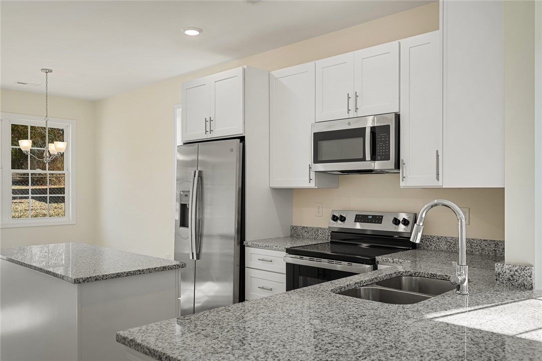 337 Winston Street Pendleton, SC 29670 - Photo 13 of 35 Kitchen