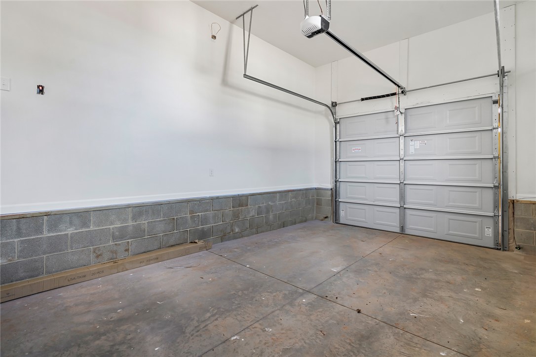 337 Winston Street Pendleton, SC 29670 - Photo 27 of 35 Garage