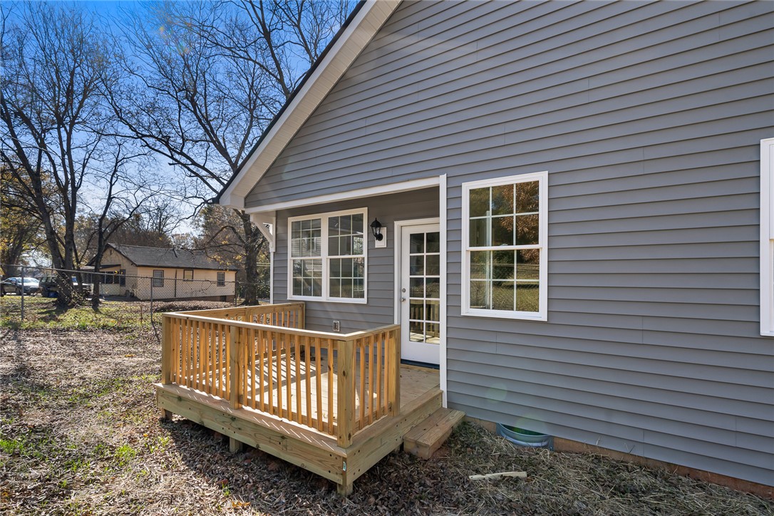 337 Winston Street Pendleton, SC 29670 - Photo 28 of 35 Back Deck