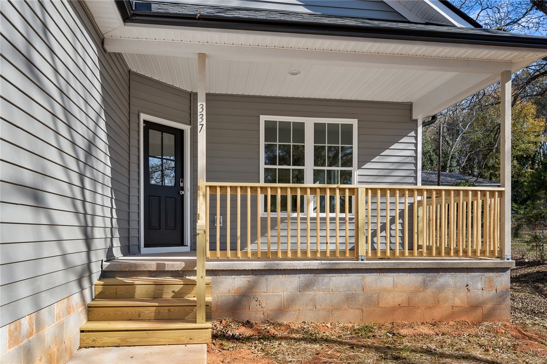 337 Winston Street Pendleton, SC 29670 - Photo 4 of 35