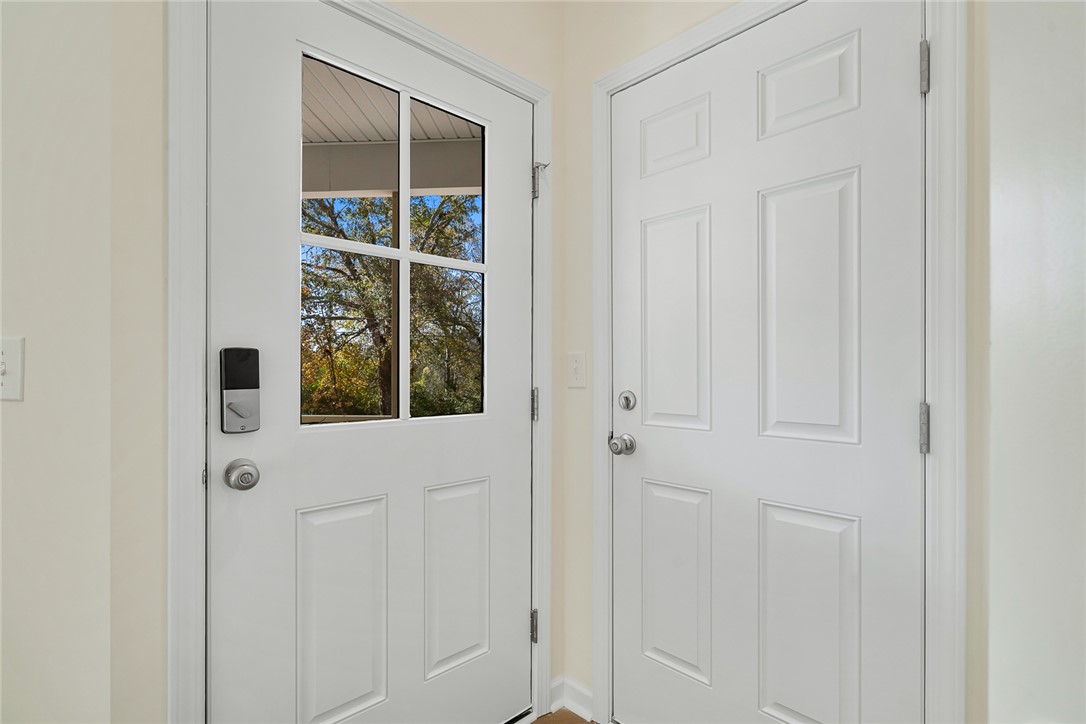 337 Winston Street Pendleton, SC 29670 - Photo 6 of 35 Front Entry