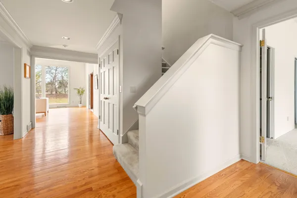 $699,900 | 2618 West Lake Park Court, Mequon, WI 53092