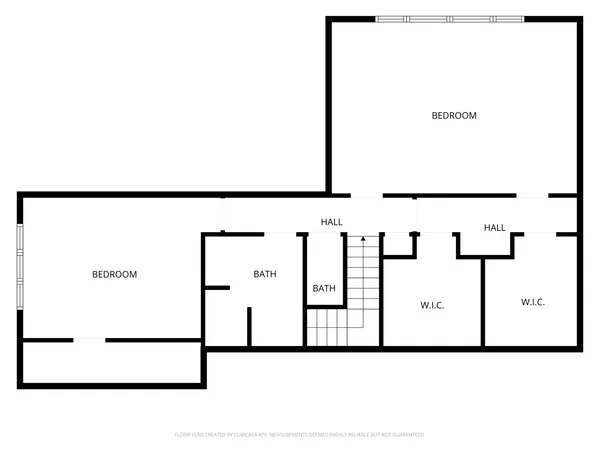 $699,900 | 2618 West Lake Park Court, Mequon, WI 53092