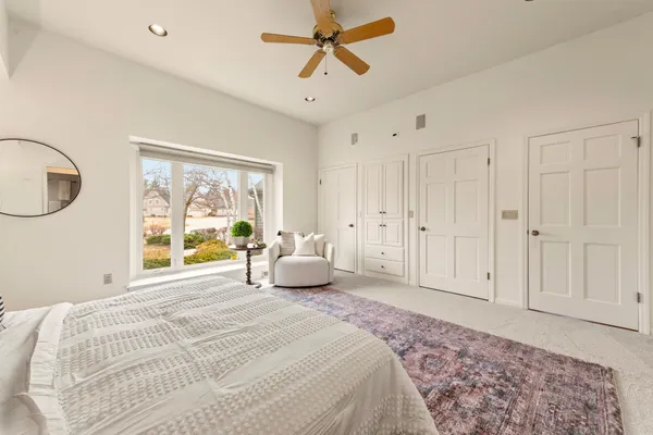 $699,900 | 2618 West Lake Park Court, Mequon, WI 53092