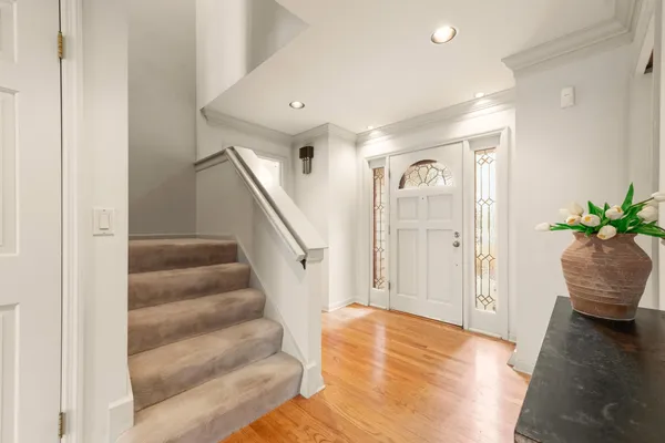 $699,900 | 2618 West Lake Park Court, Mequon, WI 53092