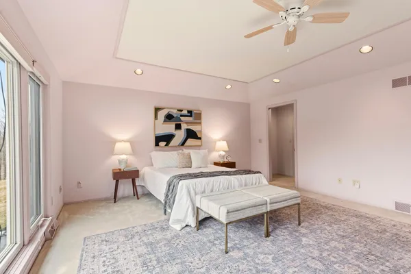 $699,900 | 2618 West Lake Park Court, Mequon, WI 53092