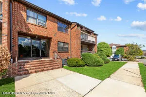 $2,000 | 131-G Woodbridge Terrace, Unit H, Woodbridge, NJ 07095