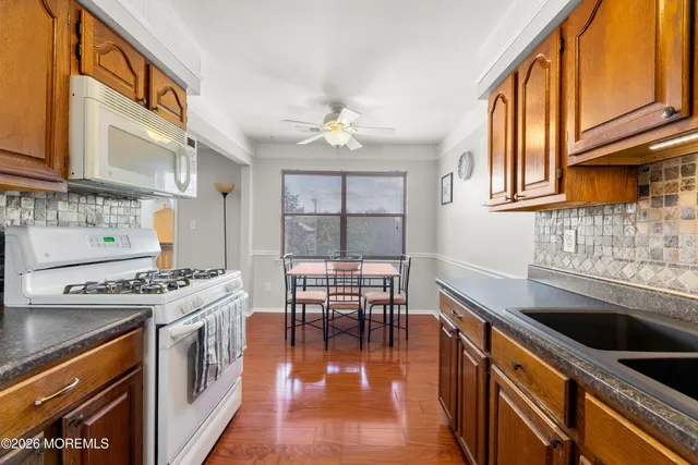 $2,000 | 131-G Woodbridge Terrace, Unit H, Woodbridge, NJ 07095