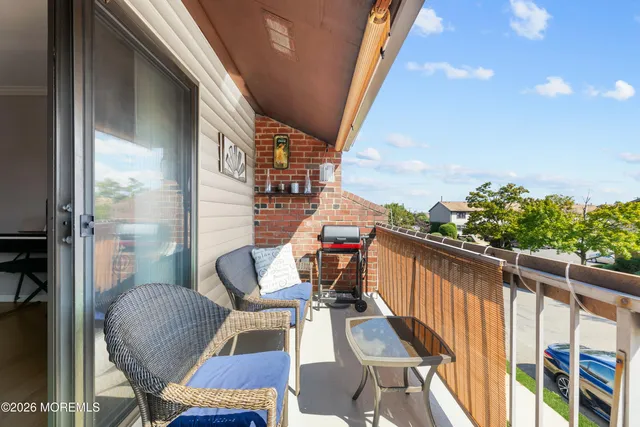 $2,000 | 131-G Woodbridge Terrace, Unit H, Woodbridge, NJ 07095