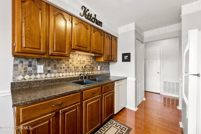 $2,000 | 131-G Woodbridge Terrace, Unit H, Woodbridge, NJ 07095