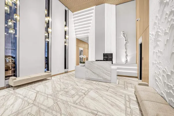 $1,500,000 | 138 East 50th Street, Unit 17B | Midtown East