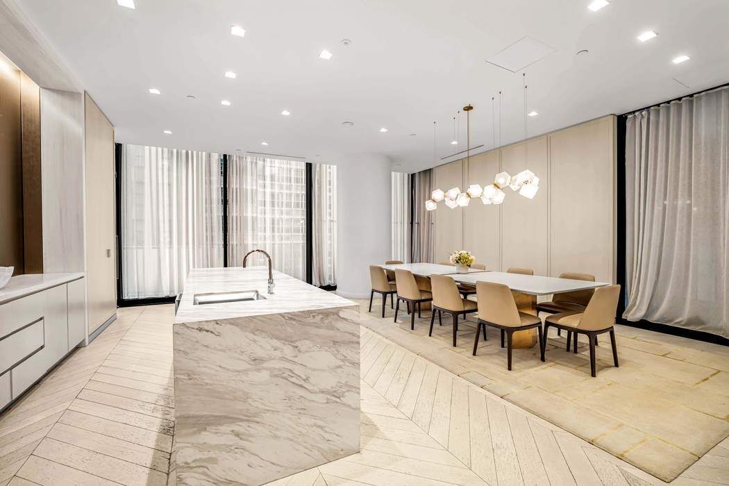 138 East 50th Street, Unit 17B Manhattan, NY 10022 - Photo 9 of 16