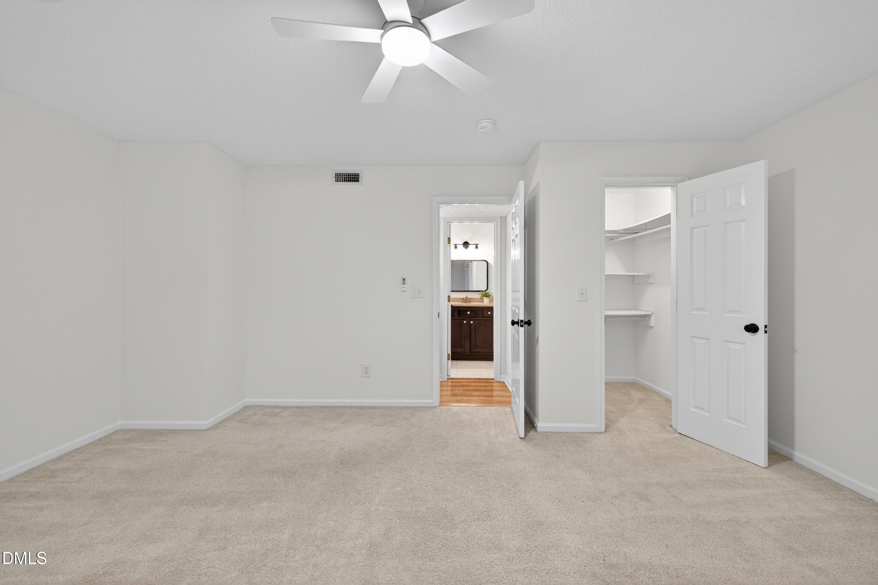 112 Broad Leaf Circle Raleigh, NC 27613 - Photo 32 of 35