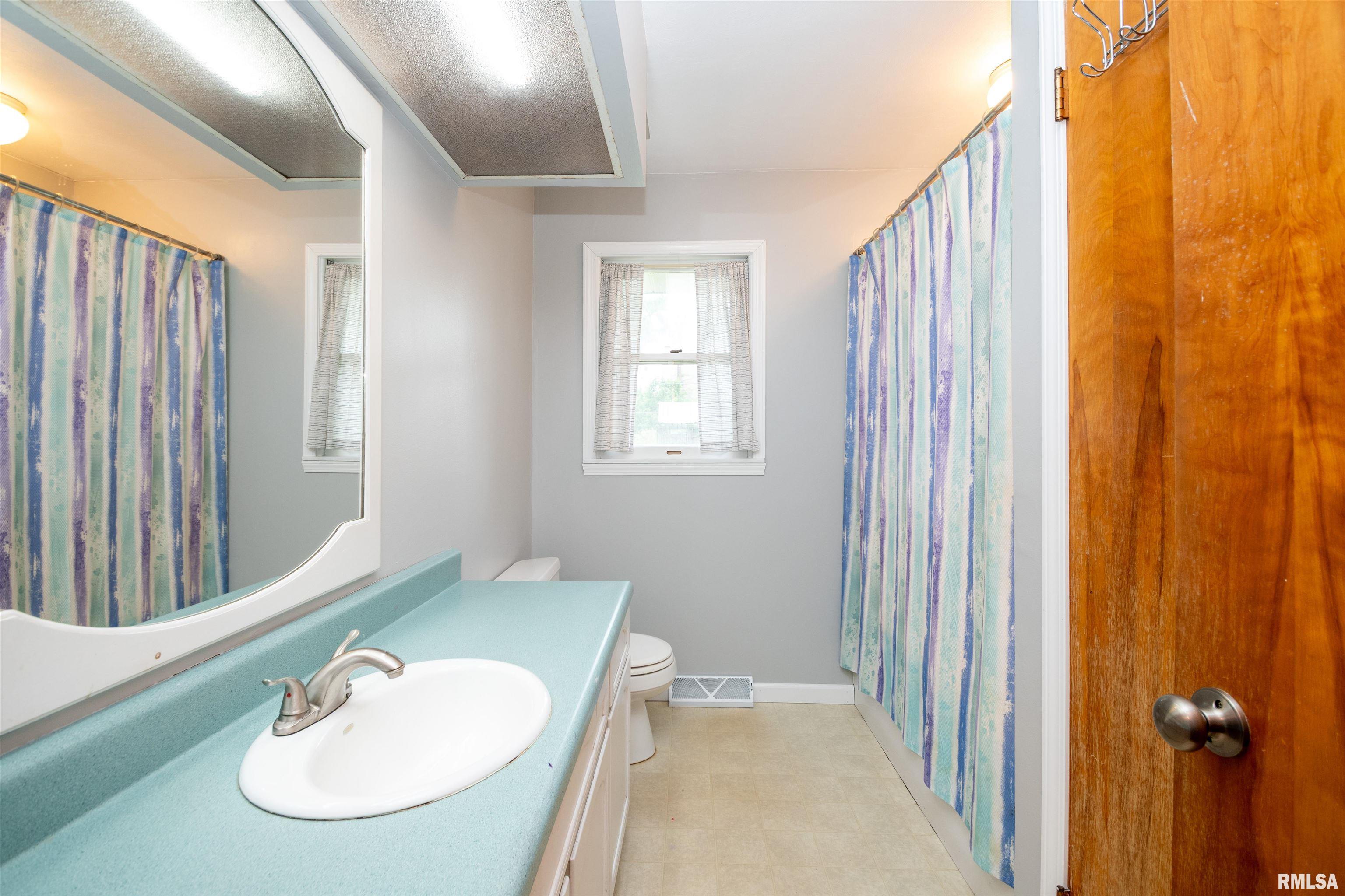208 North Niles Street Metamora, IL 61548 - Photo 13 of 39