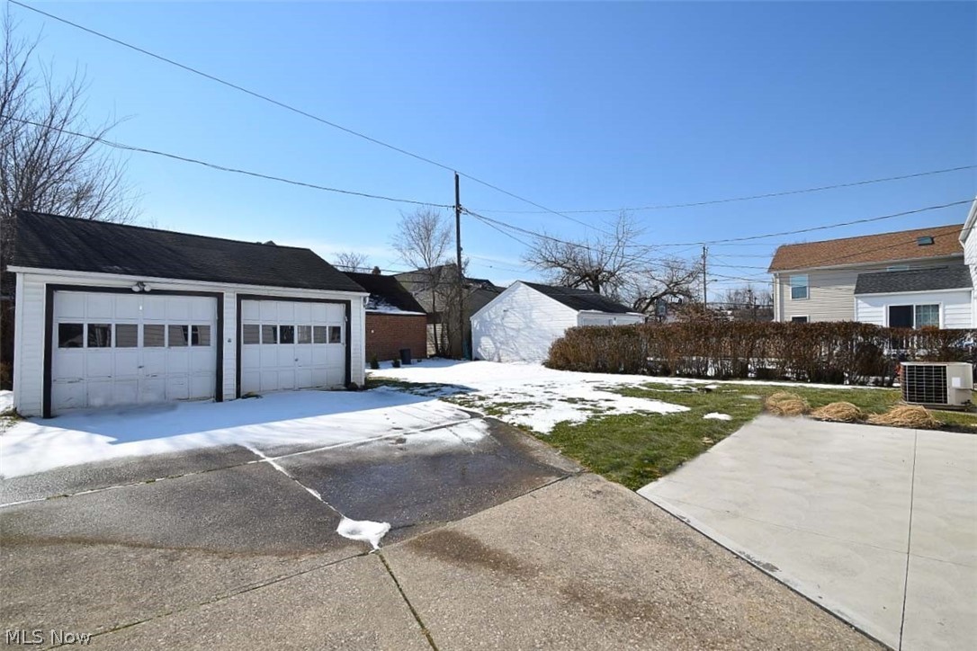 3690 Shannon Road Cleveland Heights, OH 44118 - Photo 21 of 23