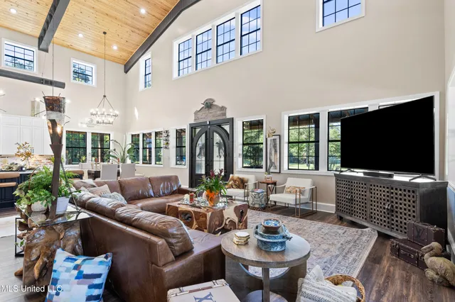 $997,000 | 47 Fulmer Road, Como, MS 38619