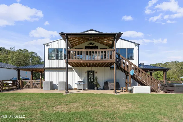 $997,000 | 47 Fulmer Road, Como, MS 38619