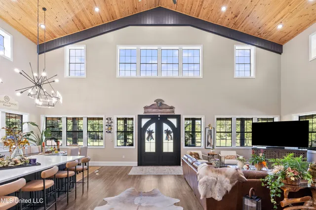 $997,000 | 47 Fulmer Road, Como, MS 38619