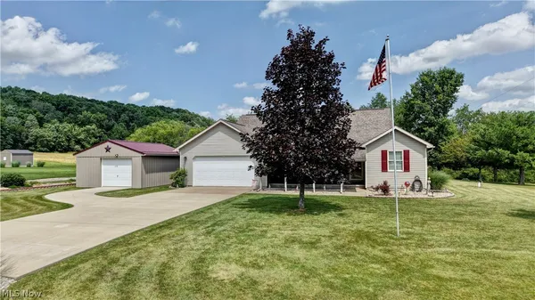 $399,900 | 4314 Sherrod Valley Drive, Sherrodsville, OH 44675