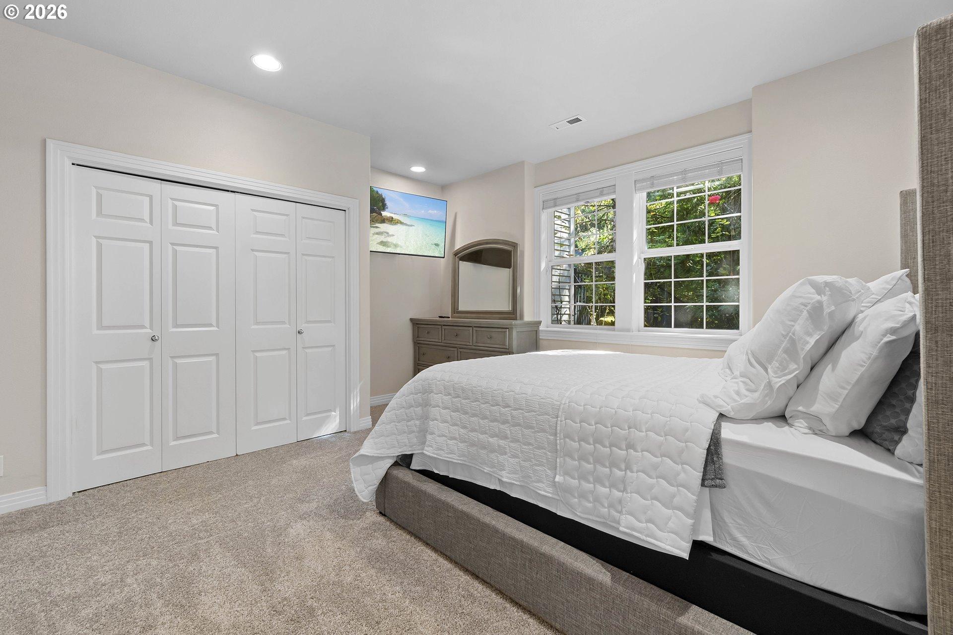 4306 Southeast Augusta Loop Gresham, OR 97080 - Photo 34 of 46 Gallery Image 34