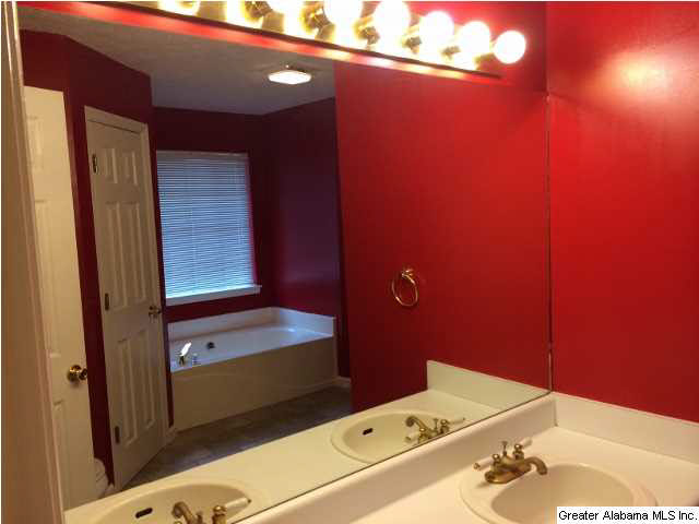 1050 Kimberly Road Sylacauga, AL 35151 - Photo 8 of 13