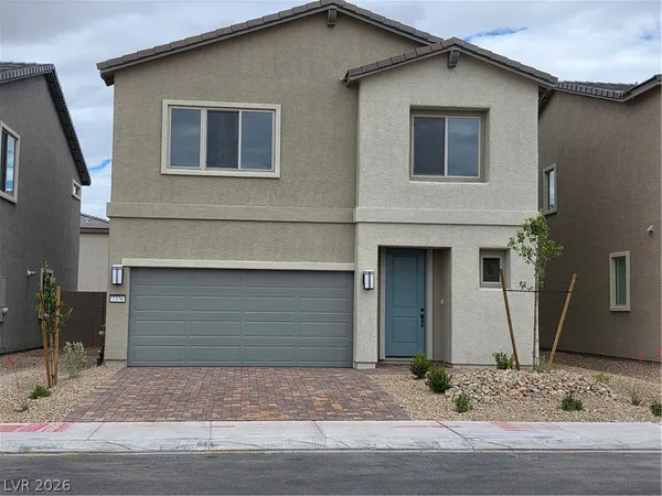 $2,400 | 7376 Pioneer Way, Las Vegas, NV 89113