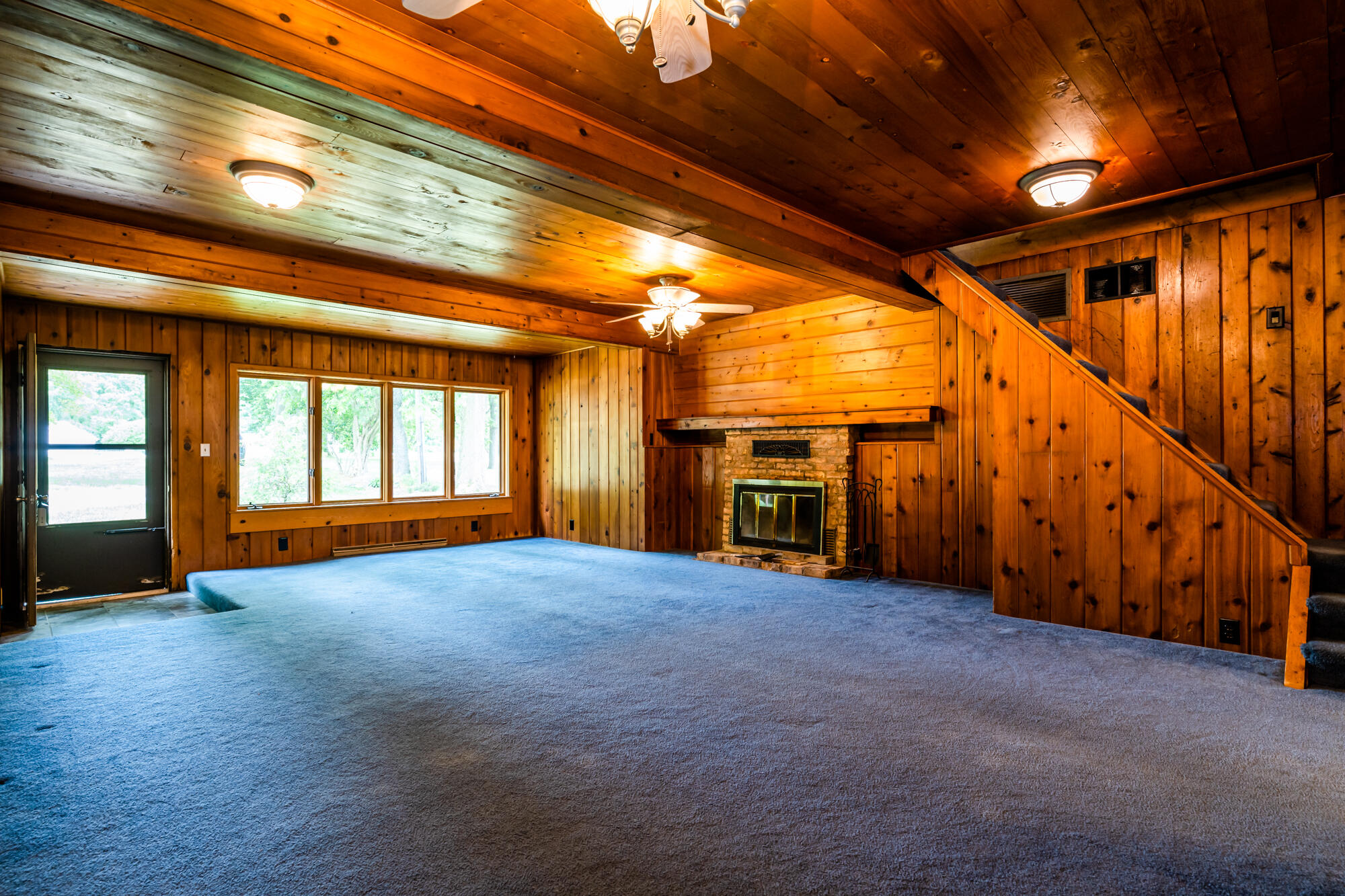 10280 Range Line Road Berrien Springs, MI 49103 - Photo 17 of 53 Living