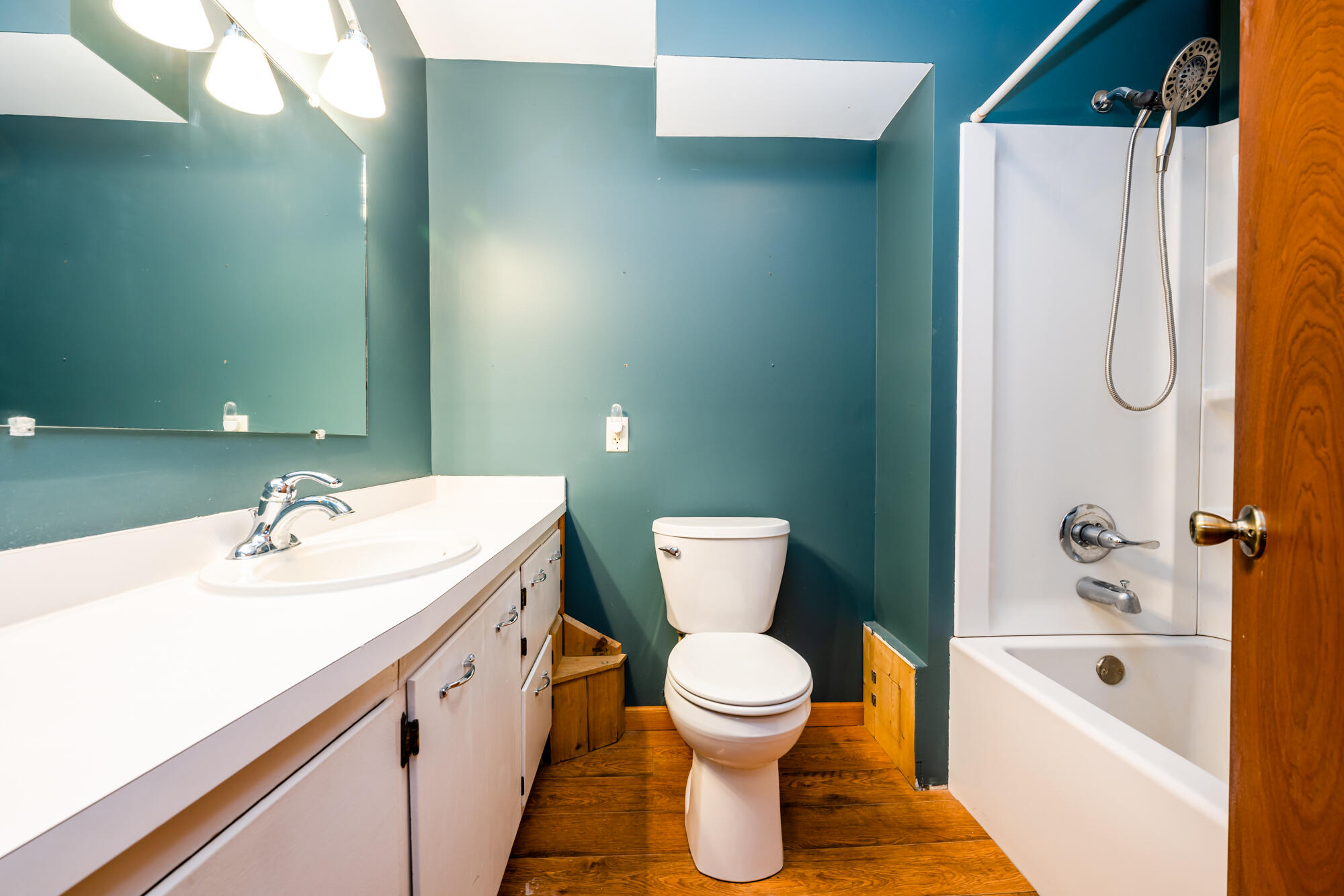 10280 Range Line Road Berrien Springs, MI 49103 - Photo 25 of 53 Main Bath