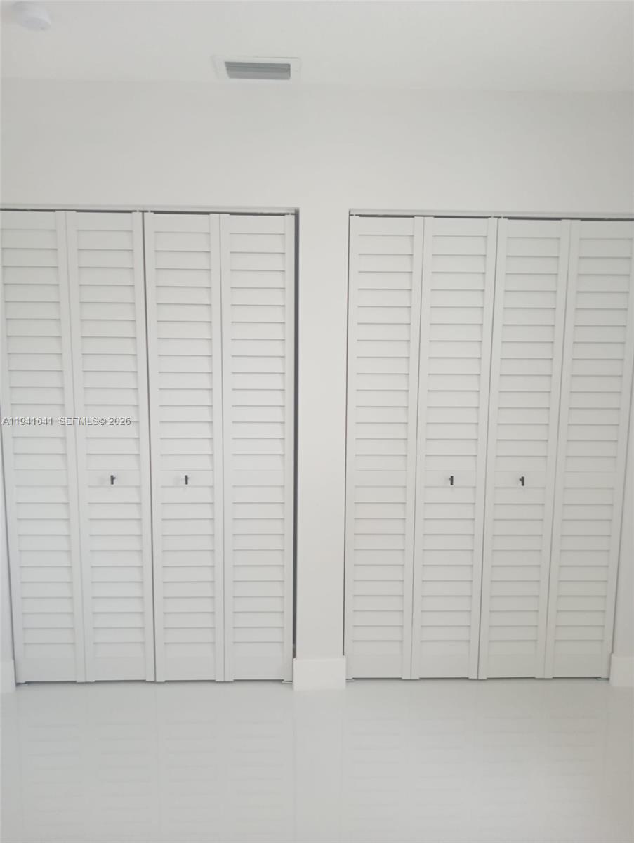 4315 Southwest 98th Avenue Miami, FL 33165 - Photo 16 of 34