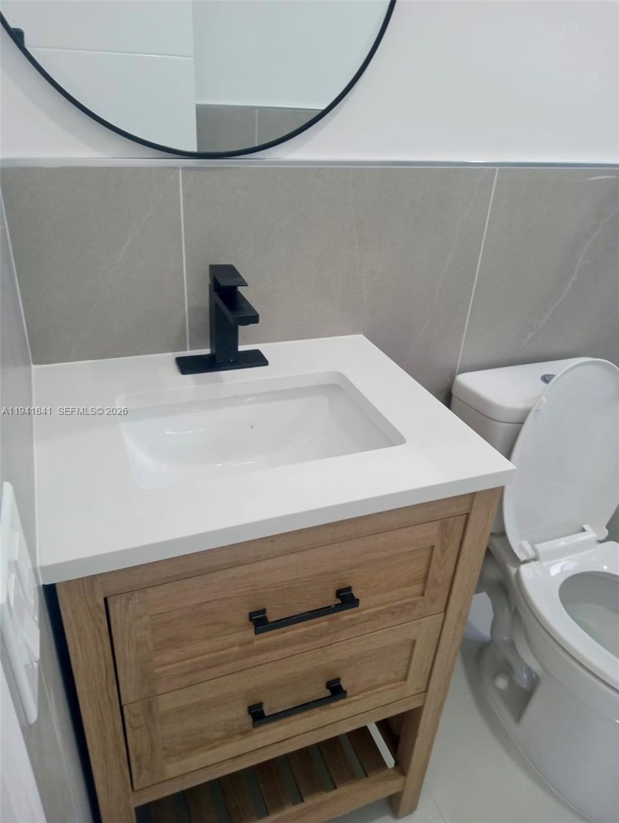 4315 Southwest 98th Avenue Miami, FL 33165 - Photo 25 of 34