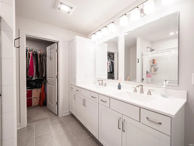 $415,000 | 3077 Dowgate Drive, Newburgh, IN 47630