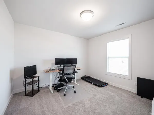 $404,500 | 3077 Dowgate Drive, Newburgh, IN 47630